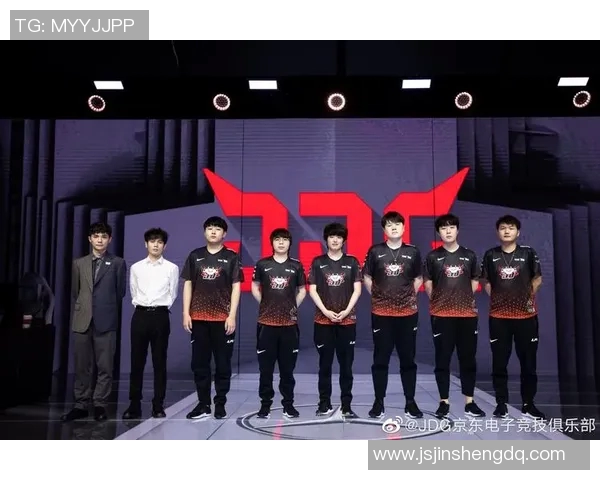 JDG战队在S15电竞总决赛中的王者荣耀转型历程全景回顾